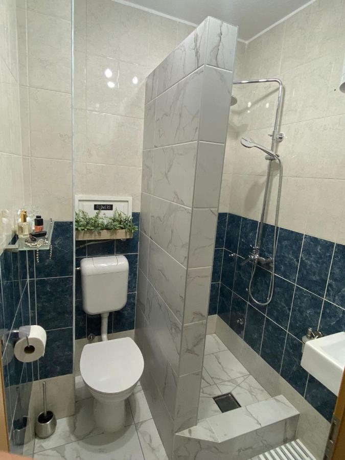Ksenija Apartment *